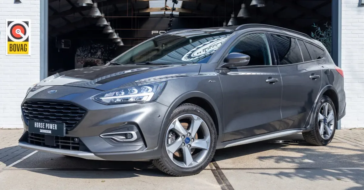 Ford Focus (2020) — foto 1