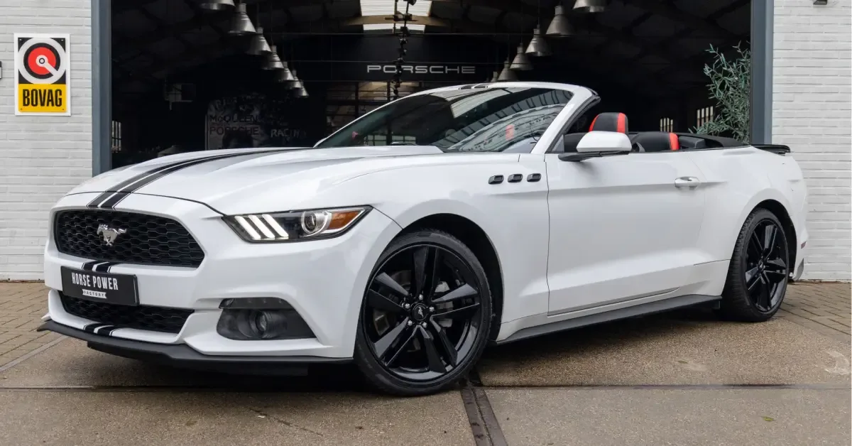 Ford Mustang (2015) — foto 1