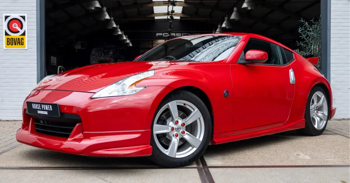 Nissan 370Z (2009) — foto 1