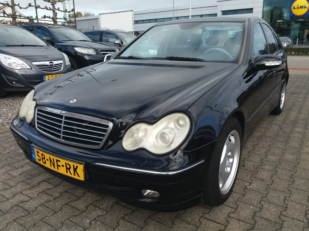 Mercedes-Benz C-Klasse (2003) — foto 1
