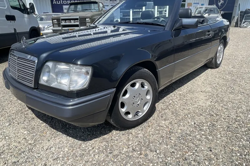 Mercedes-Benz 200-Serie (1995)