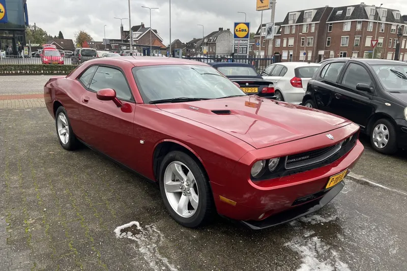 Dodge CHALLENGER R/T (2009)