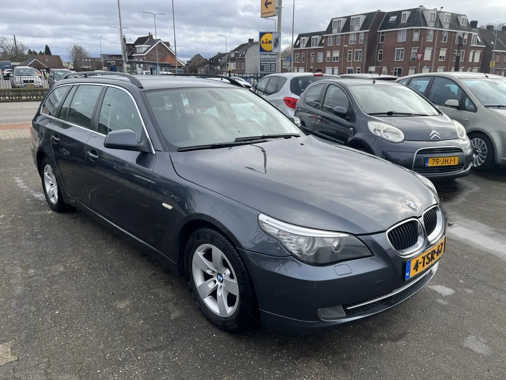 BMW 5-Serie (2010) — foto 1
