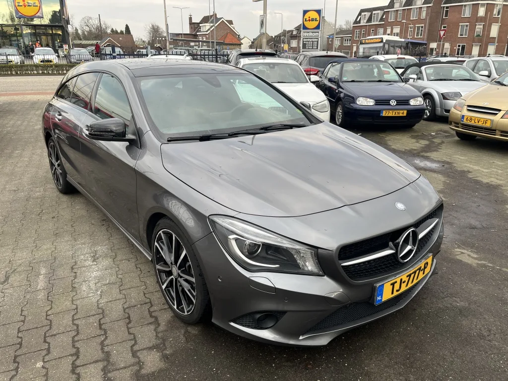 Mercedes-Benz CLA-Klasse (2015) — foto 1