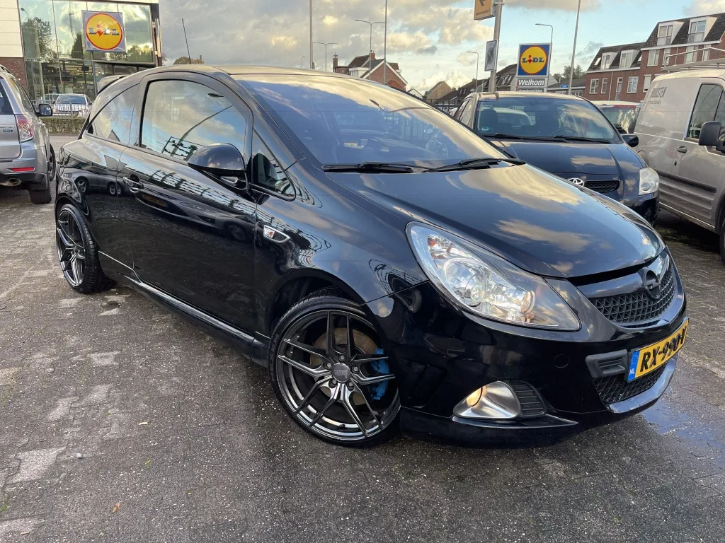 Opel Corsa (2010) — foto 1