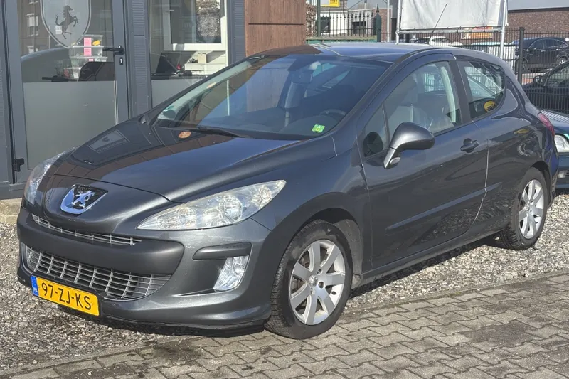 Peugeot 308 (2008)