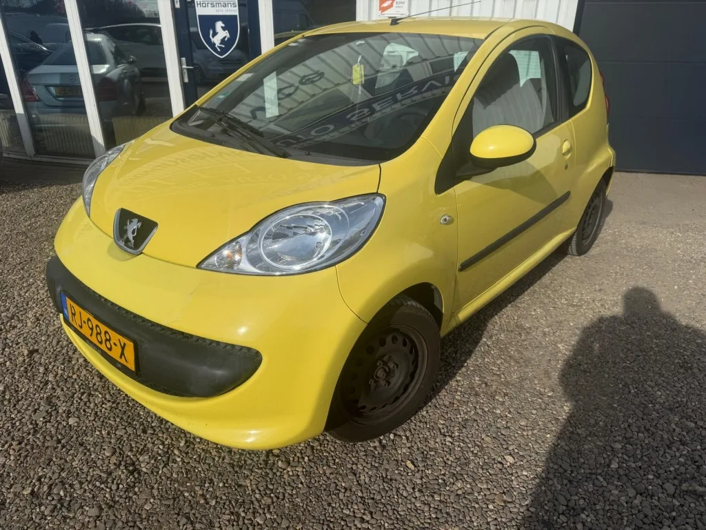 Peugeot 107 (2006) — foto 1