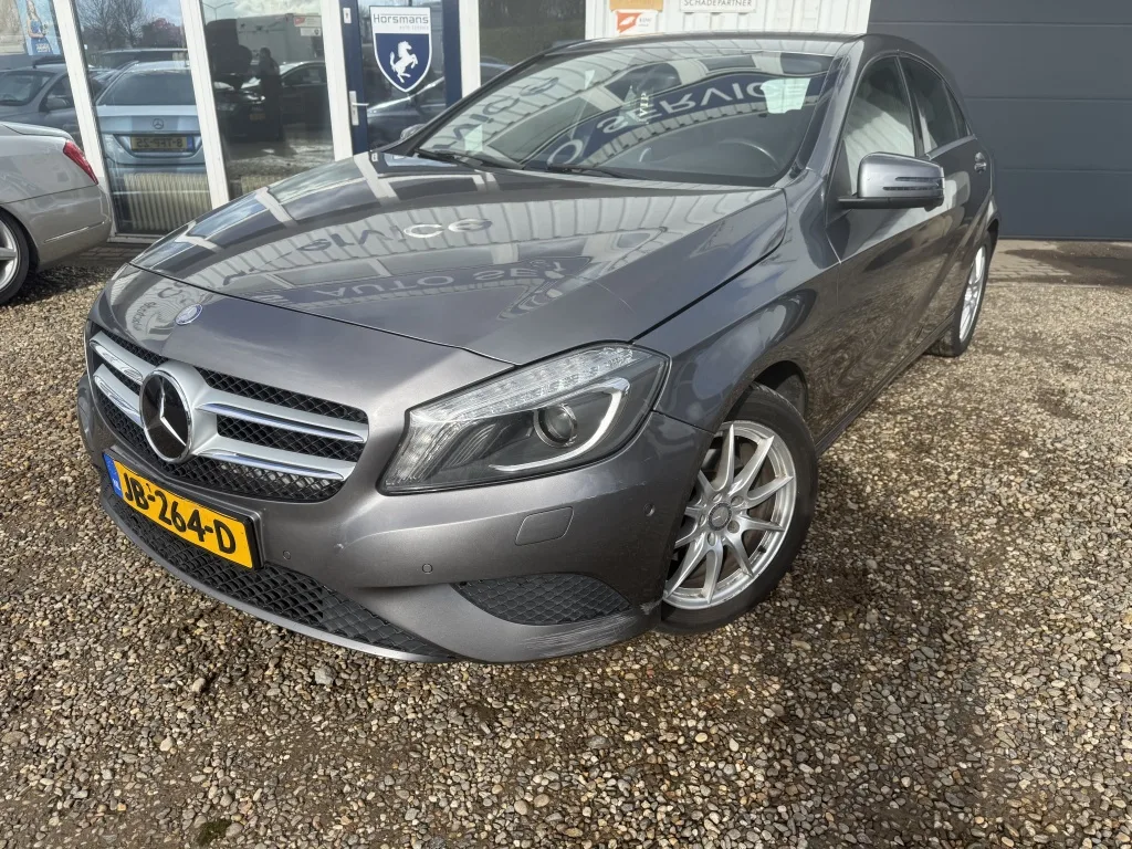 Mercedes-Benz A-Klasse (2015) — foto 1