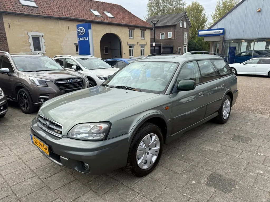 Subaru Legacy (2002) — foto 1