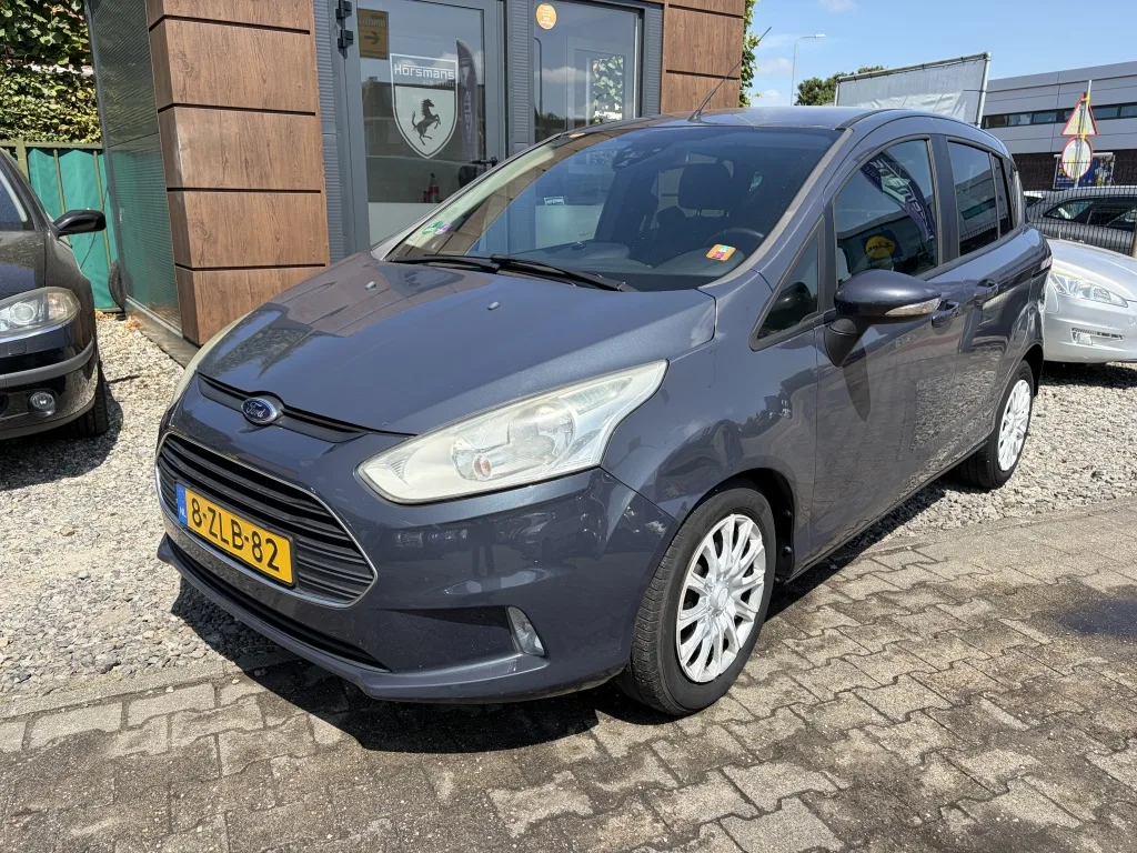 Nissan Note (2013) — foto 1