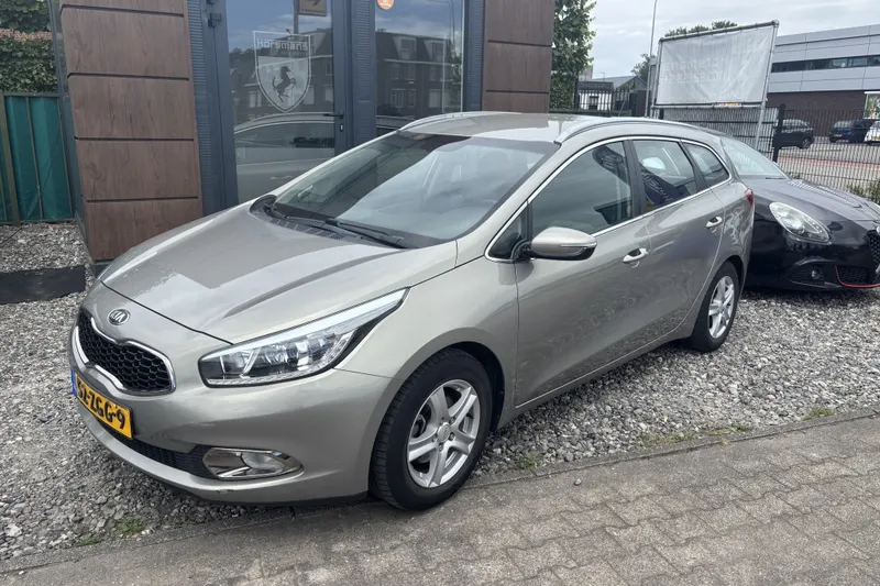 Kia Cee'd (2012)
