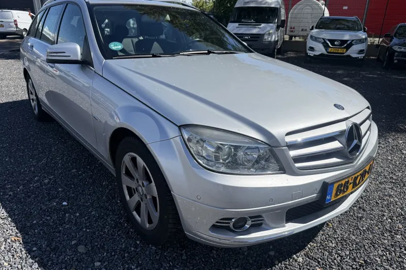 Subaru Legacy (2011)