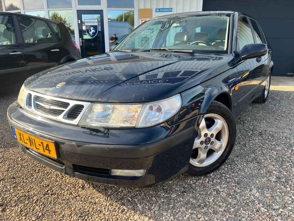 Saab 9-5 (1999) — foto 1