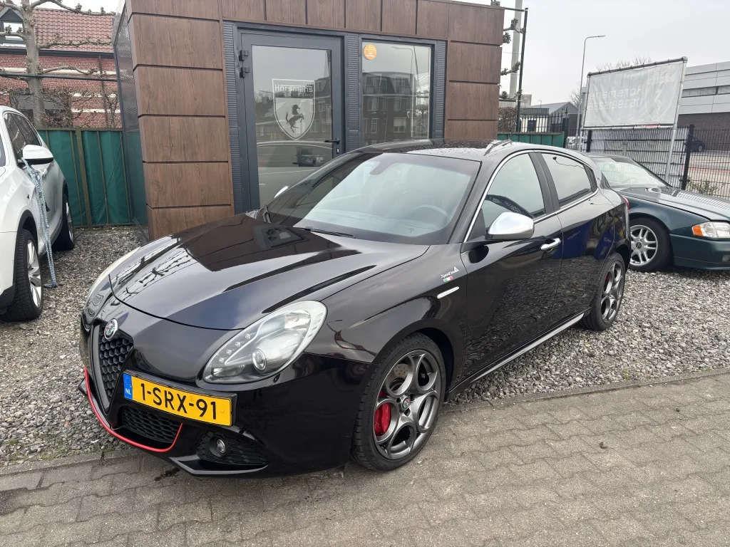 Alfa Romeo Giulietta (2013) — foto 1