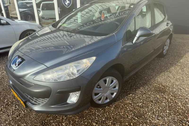 Peugeot 308 (2009)