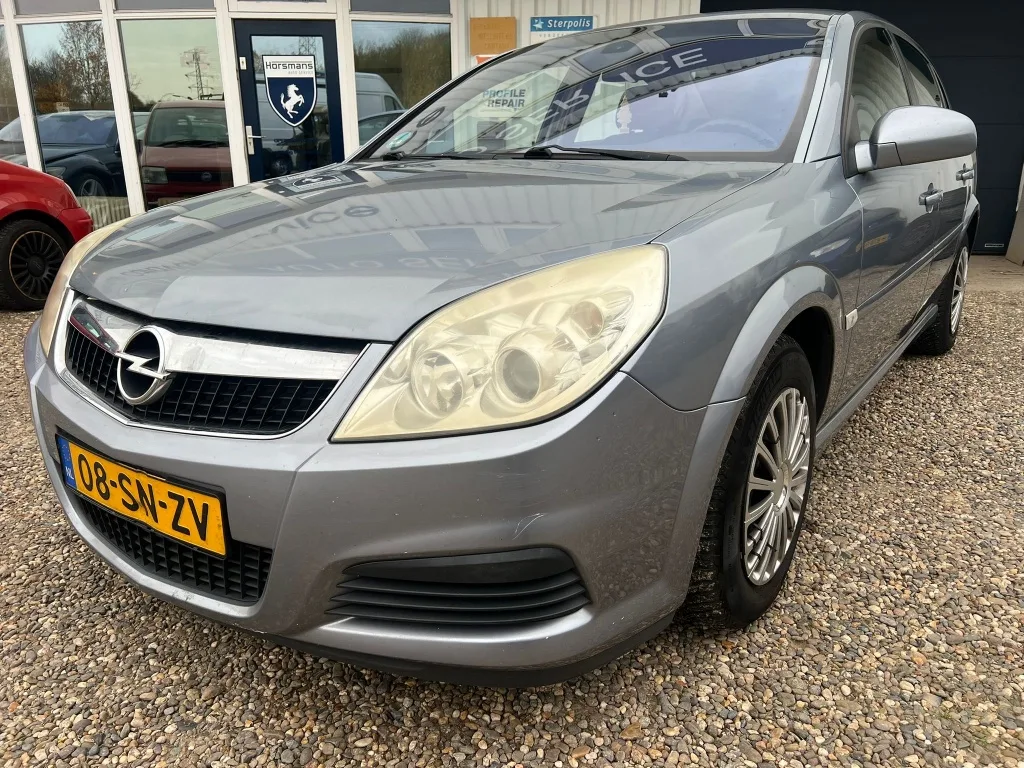 Opel Vectra (2006) — foto 1