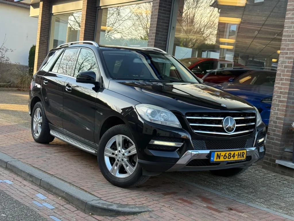 Mercedes-Benz ML-Klasse (2011) — foto 1