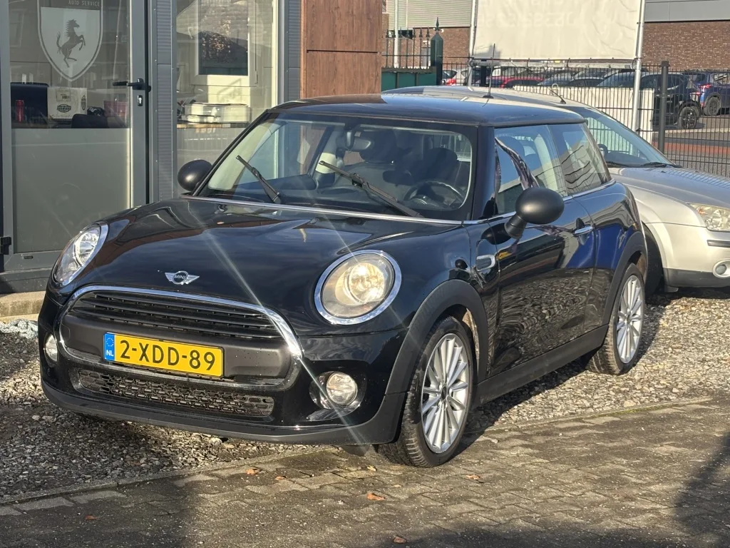 MINI One (2015) — foto 1