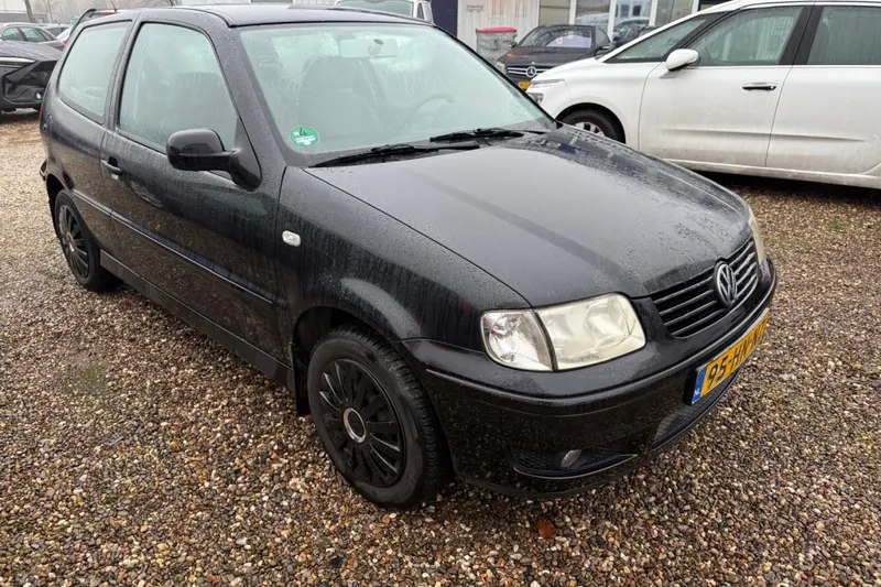 Volkswagen Polo (2001)