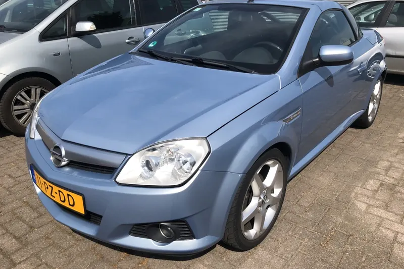 Opel Tigra (2005)