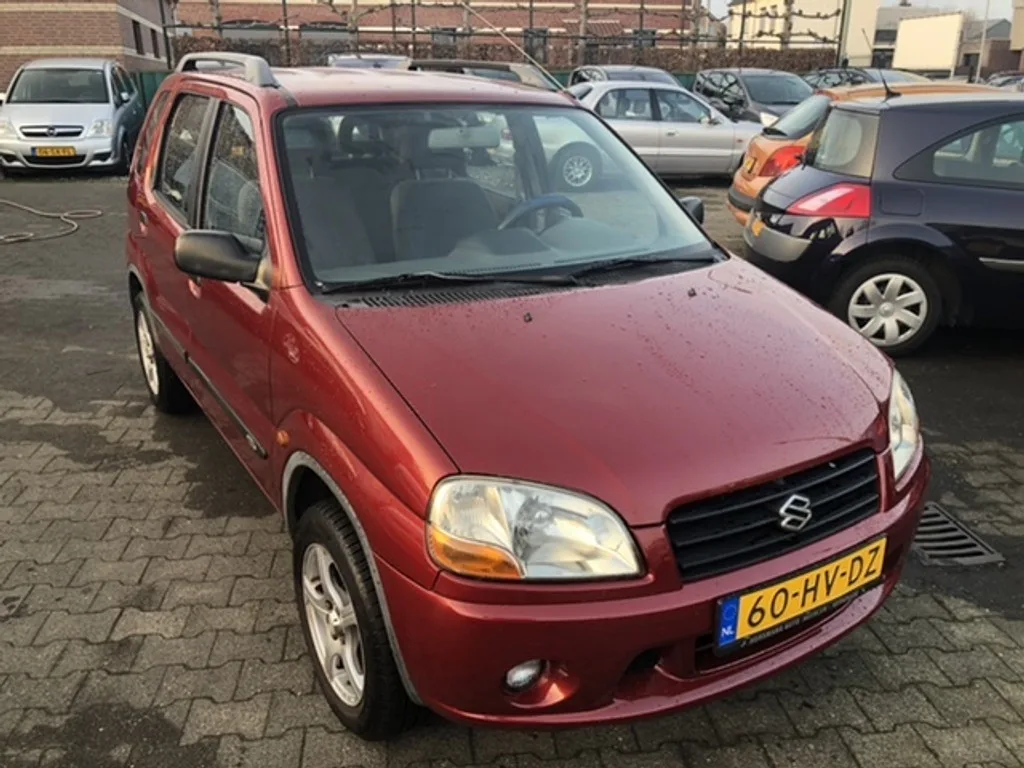 Suzuki Ignis (2001) — foto 1