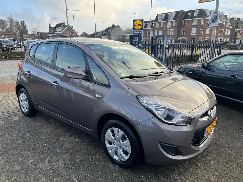 Hyundai ix20 (2012) — foto 1