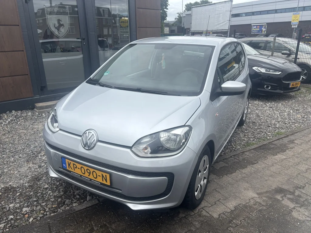 Volkswagen Up! (2012) — foto 1