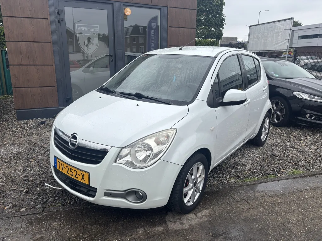 Opel Agila (2010) — foto 1