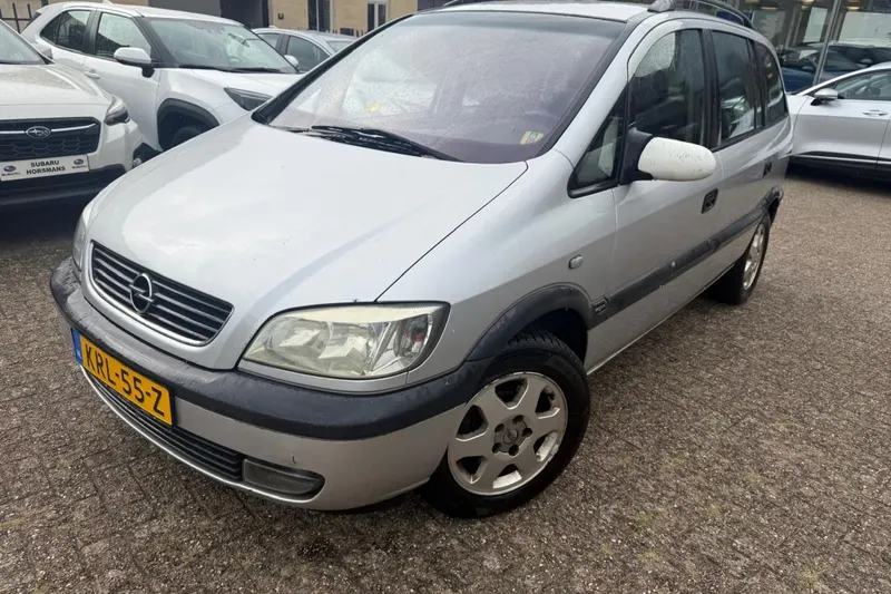 Opel Zafira (2002)