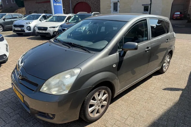 Toyota Verso (2007)