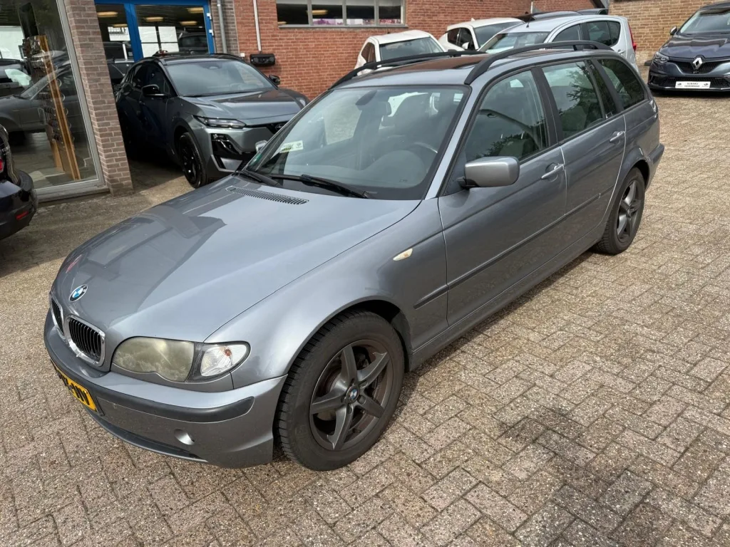 BMW 3-Serie (2003) — foto 1