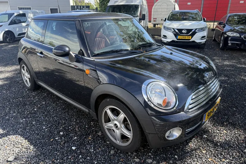 MINI Cooper (2007)
