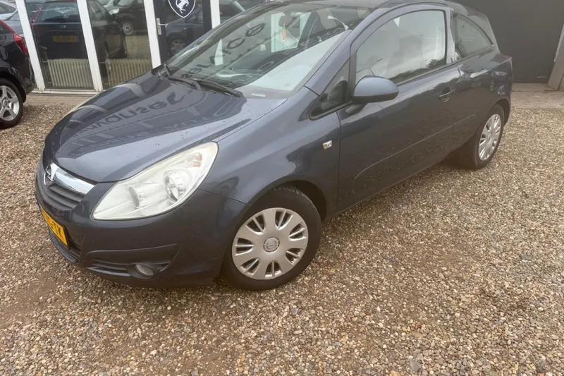 Opel Corsa (2008)