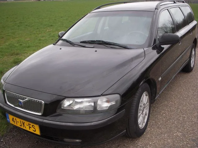 Volvo V70 (2002) — foto 1