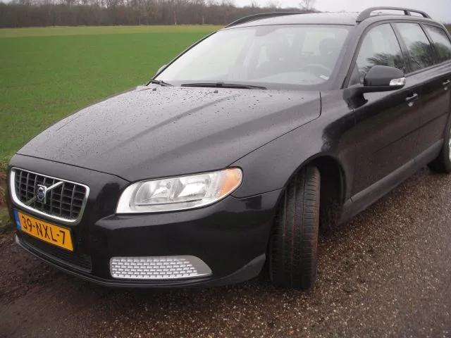 Volvo V70 (2008) — foto 1