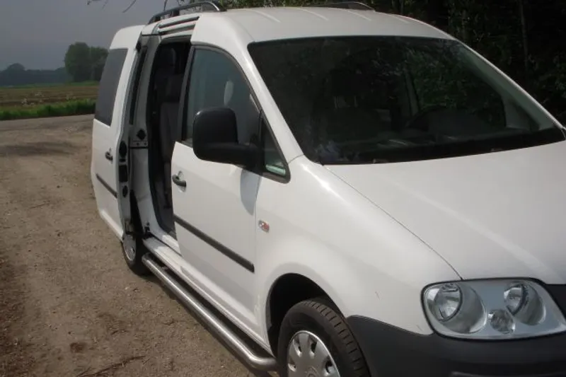 Volkswagen Caddy (2010)