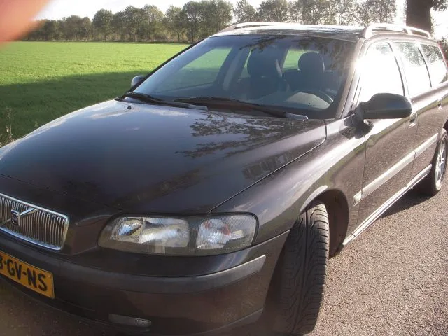Volvo V70 (2001) — foto 1