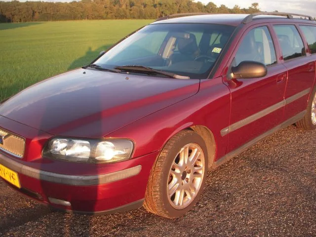 Volvo V70 (2002) — foto 1