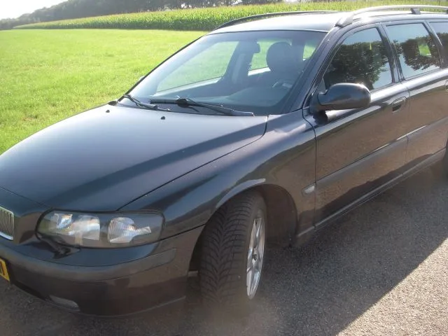 Volvo V70 (2002) — foto 1