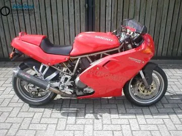DUCATI 900 (1998) — foto 1