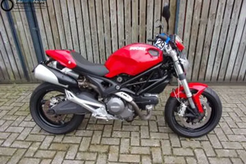 Ducati Monster 696 (2008)