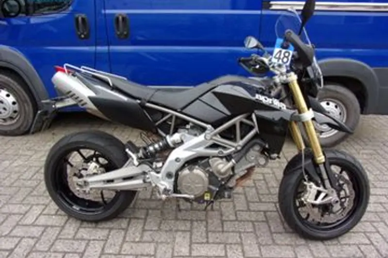 Aprilia Dorsoduro 750 (2008)