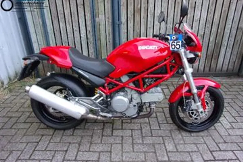Ducati Monster 620IE (2005)