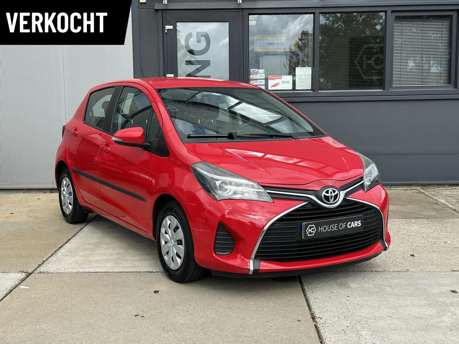 Toyota Yaris (2016) — foto 1