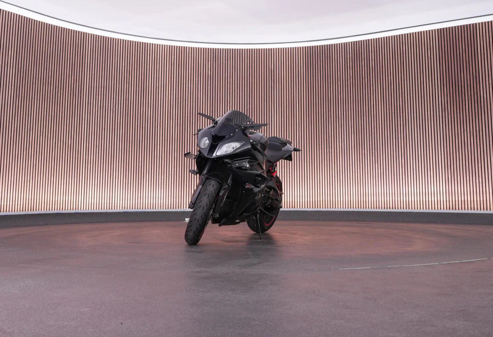 BMW S1000 (2011) — foto 1