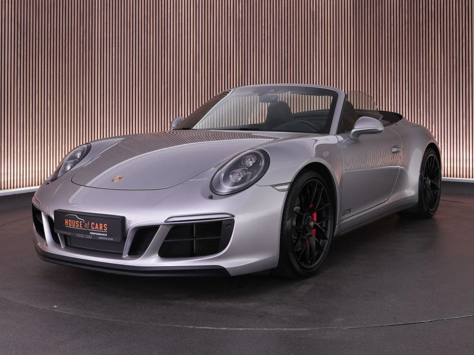 Porsche 911 (2017) — foto 1