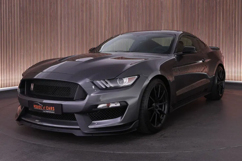 Ford Mustang (2017)