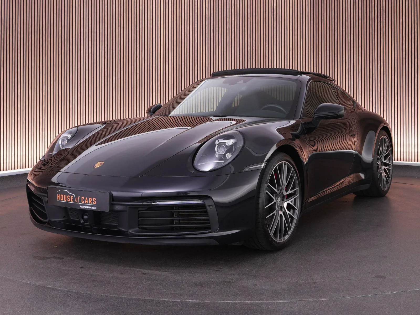 Porsche 911 (2022) — foto 1