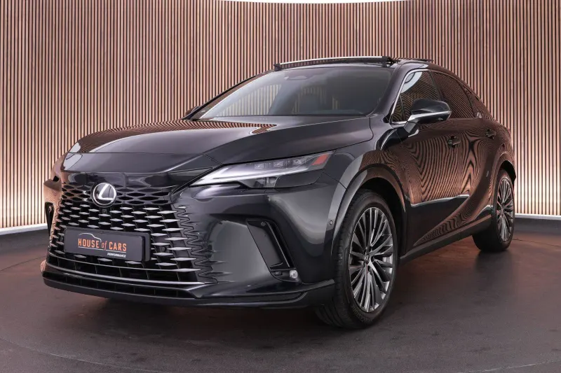 Lexus RX (2023)