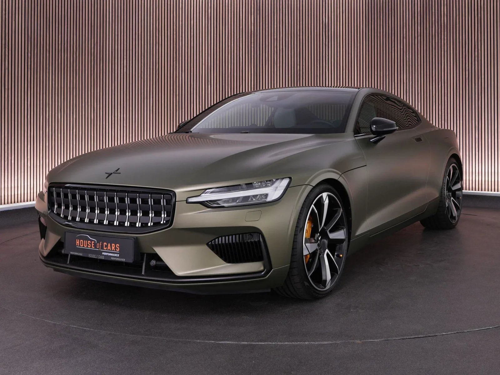 Polestar 1 (2022) — foto 1